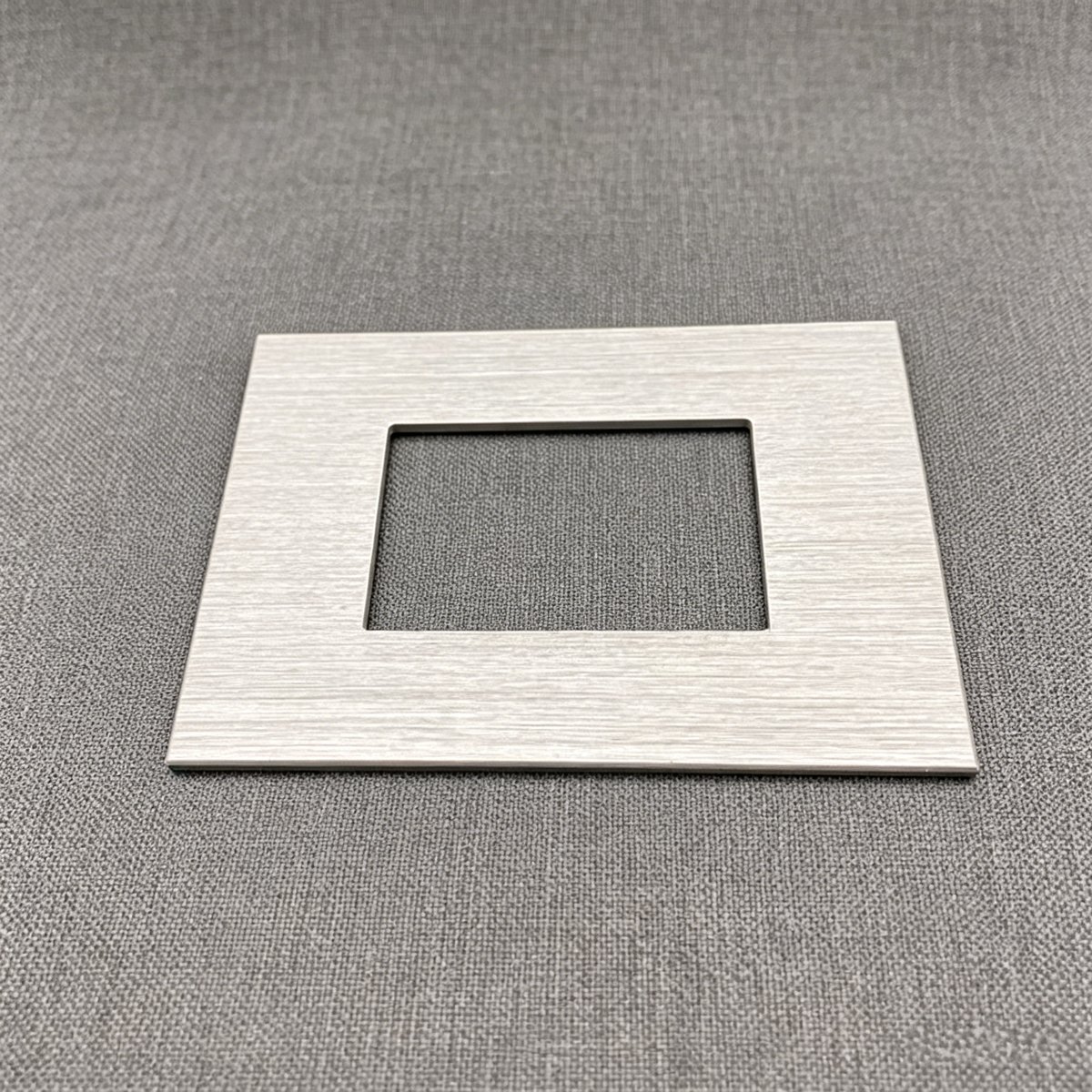 Switch Frame 10